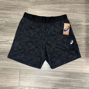 Asics workout shorts. Size L. NWT